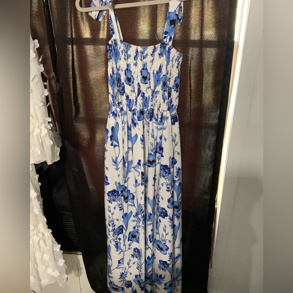 blue,black and white flower dress